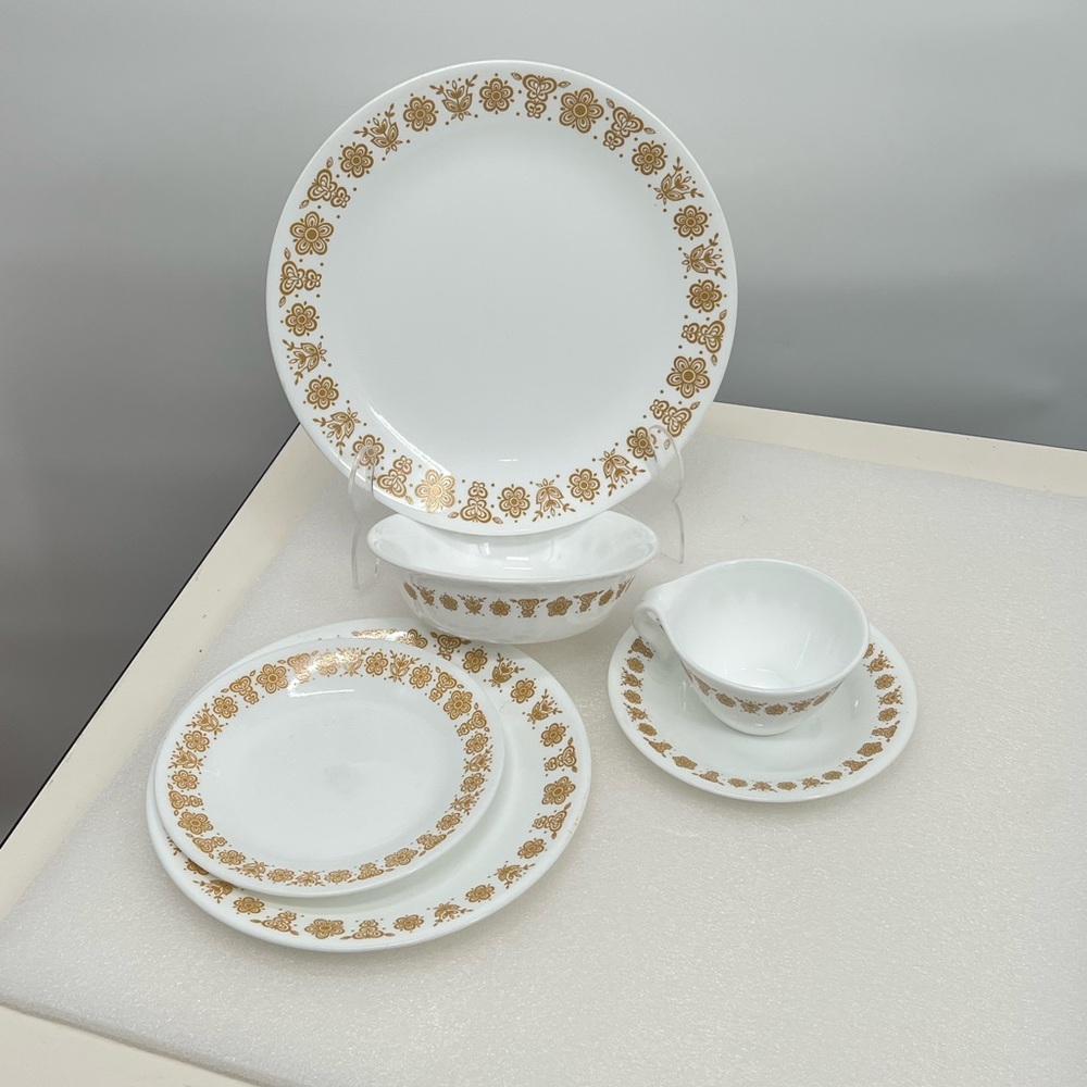 Vintage Corelle Corning Butterfly Gold 6 Piece Dinnerware Place Setting Pyrex